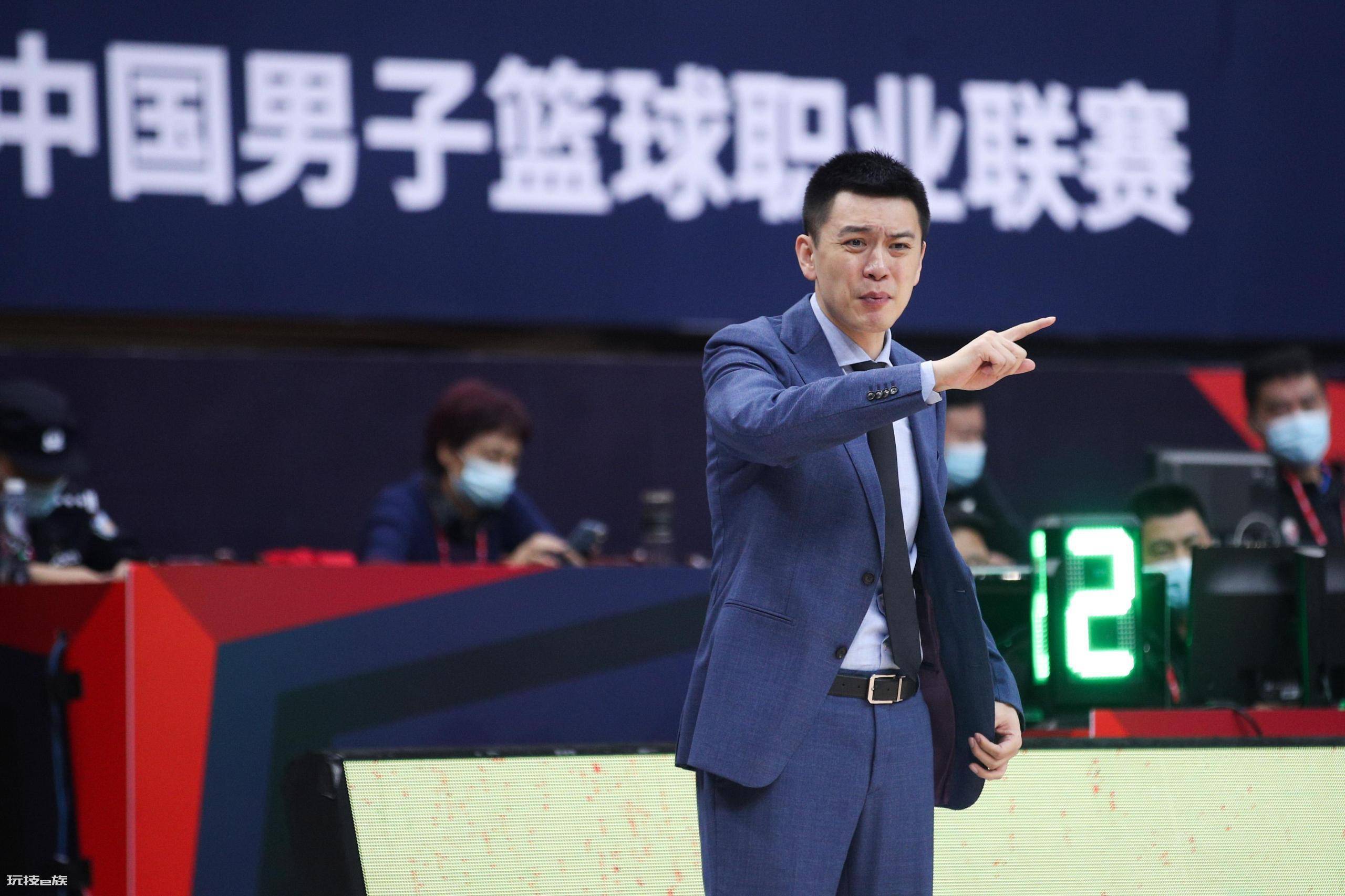 辽宁队杨鸣简介(篮球运动员及教练杨鸣的精彩历程)-图片7